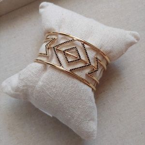 Stella and Dot Pavé Sphinx Cuff